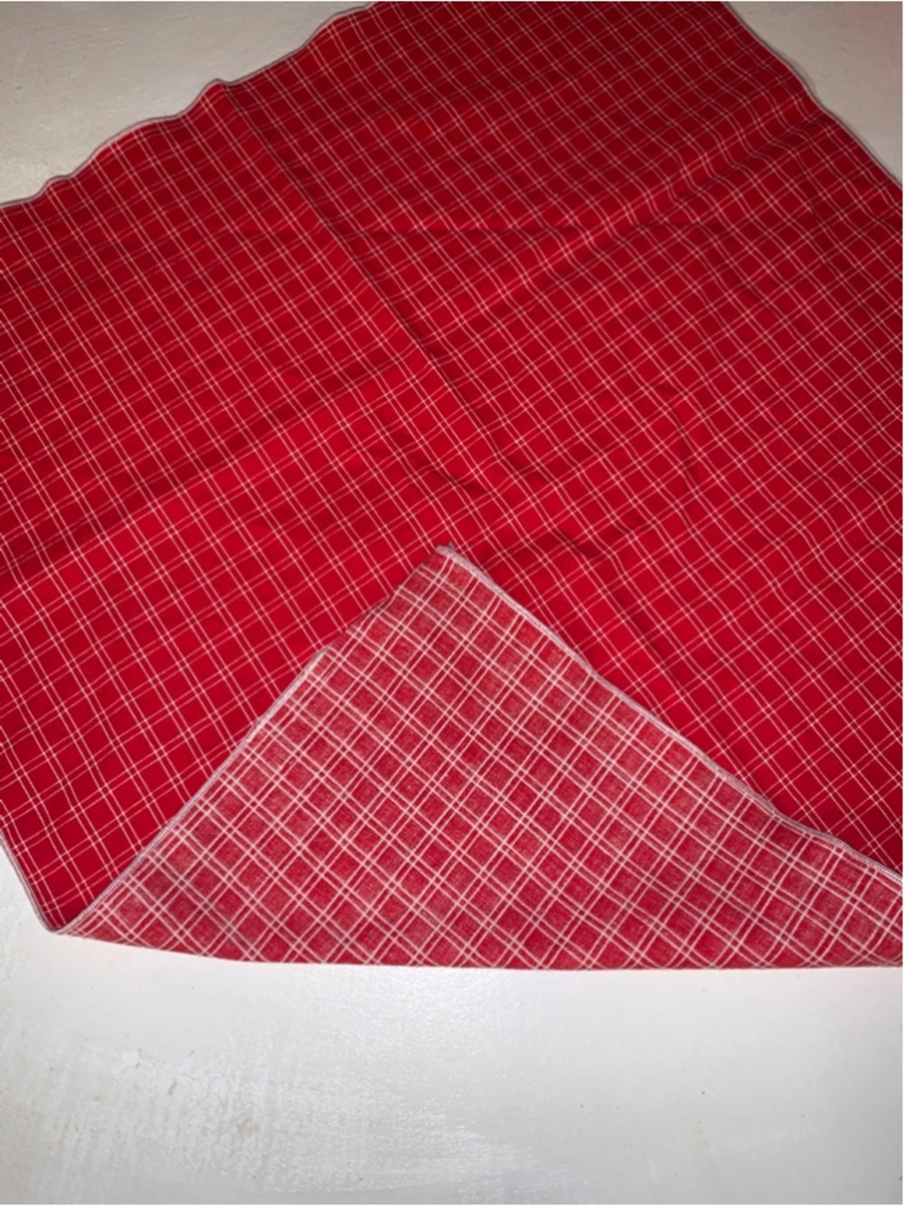 Ten napkins Red & White Plaid Table Linens One Size - Picture 3 of 5
